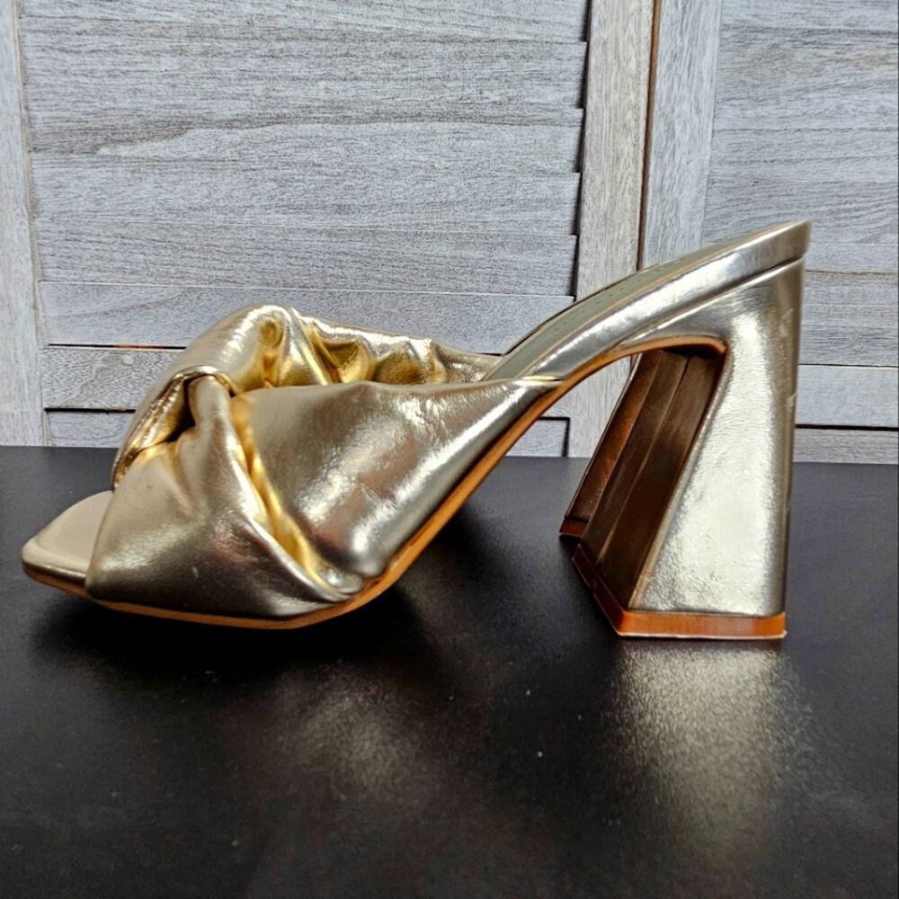 Open Edit Saydee Gold Mellatic Slip On Sandal Size 6 - Picture 5 of 9